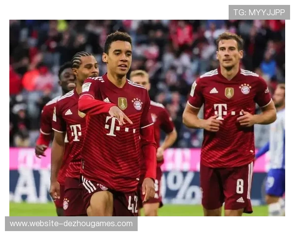 拜仁慕尼黑5-1客胜RB莱比锡，凯恩传射建功领跑射手榜